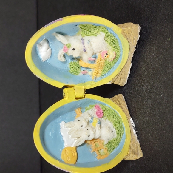 Easter Egg Hinged Diorama - Picture 1 of 6